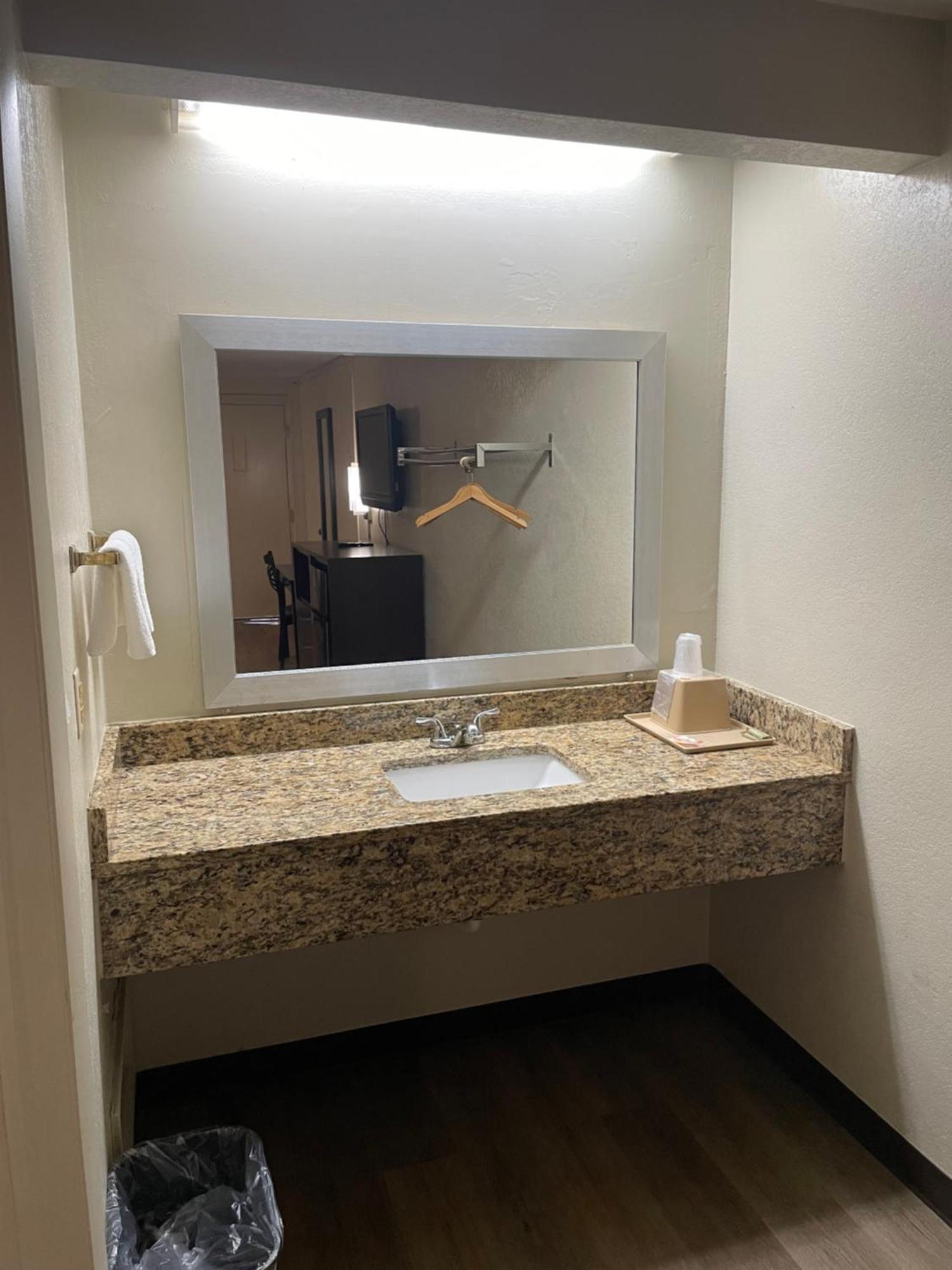 Royal Inn Motel Fredericksburg Ngoại thất bức ảnh